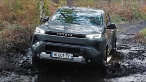 Toyota Hilux BEV